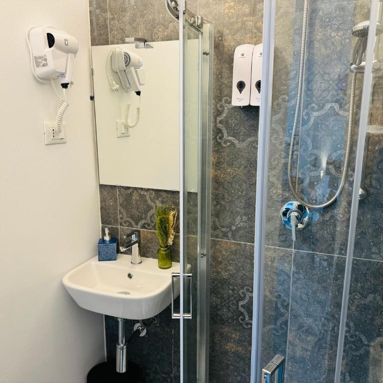 B&B Porta Aperta - Double Room with Balcony and Private Bathroom - 4