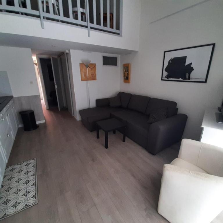 Pavillon 6 pers, piscine, clim, parking, proche mer - FR-1-781-77 - Casa - 6