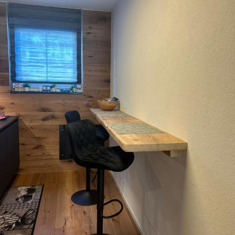 WEF 2027 Ferienwohnung, 3 Minuten Fussweg zum Kongresshaus, geeignet für 2 Personen - Apartment mit Balkon - 15