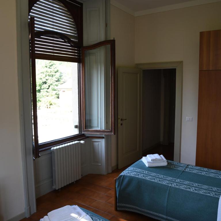 Villa San Giuseppe - Camera Matrimoniale con Bagno in Comune - 1