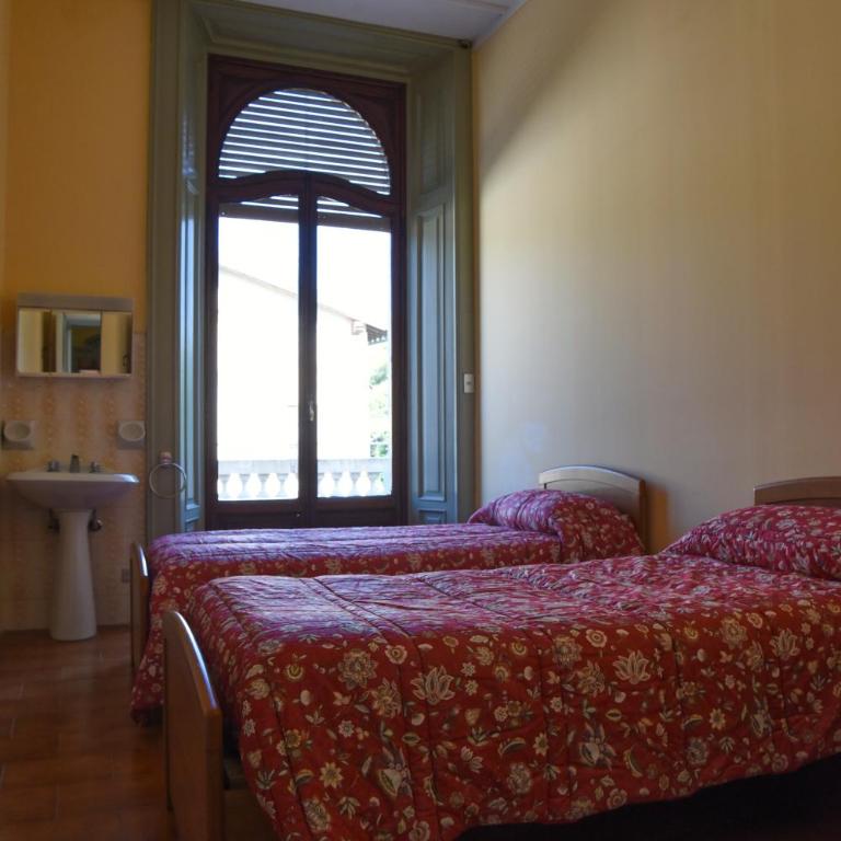 Villa San Giuseppe - Camera Matrimoniale con Bagno in Comune - 2