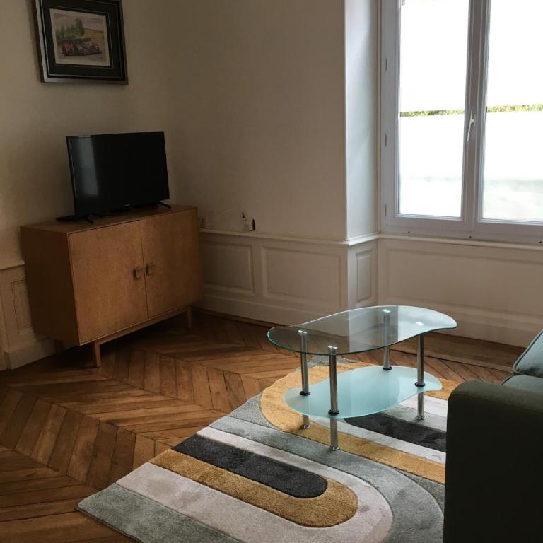 Charmant appartement ancien, lit 160 - One-Bedroom Apartment - 24