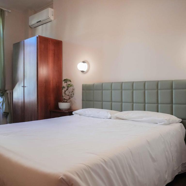 Hotel Universo - Camera Matrimoniale - 12