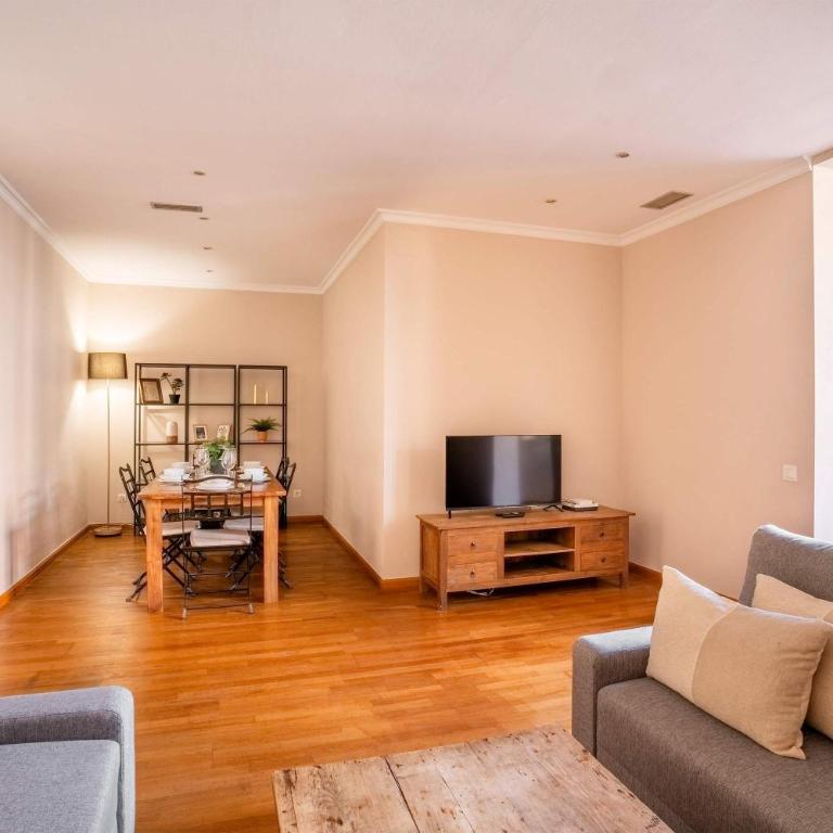 The Collection Barcelona - Elegant 3-bedroom Apartment in the Heart of BCN - Apartment - 6