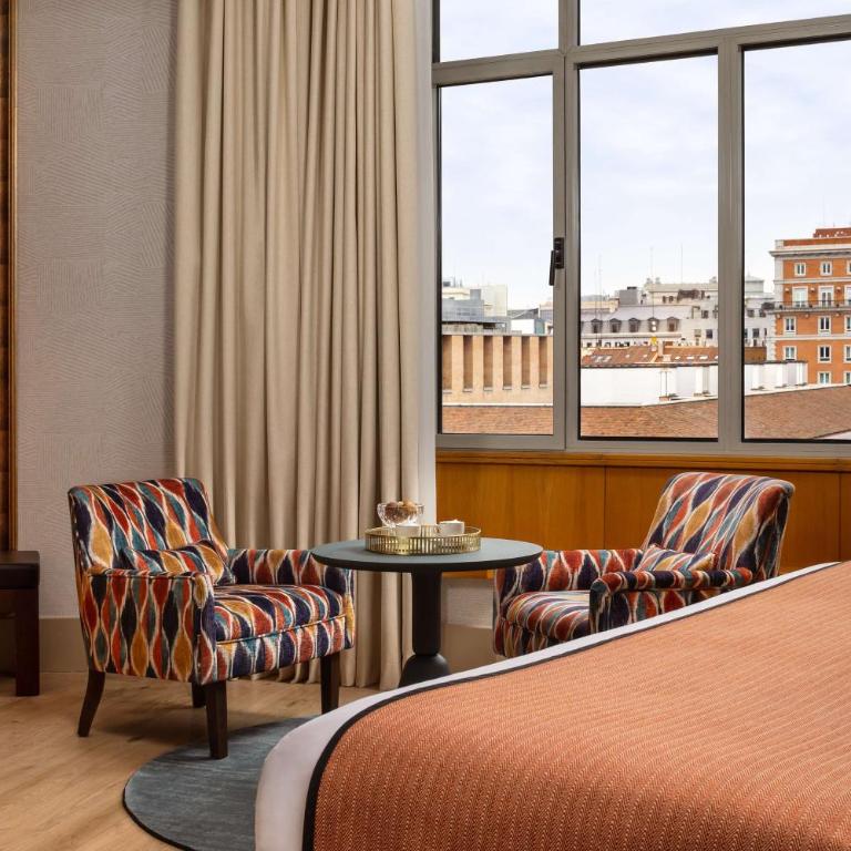 NH Collection Madrid Paseo del Prado - Habitación Premium XL con vistas al Prado - 3