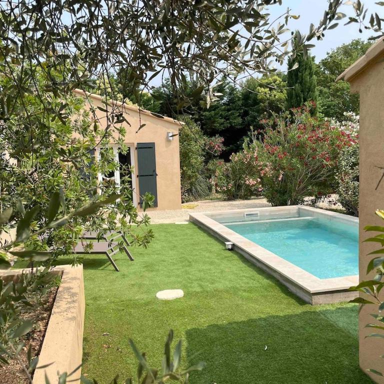 Petite maison au calme avec piscine privative - Maison 1 Chambre - 18