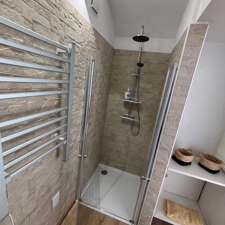 Bed & Breakfast - K2 Brunnen Haus - Doppelzimmer - 11