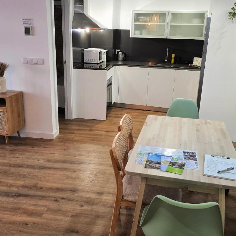 Apartamentos Almada - calle Alfonso - Plaza SAS - Apartamento Deluxe de 2 dormitorios - 6