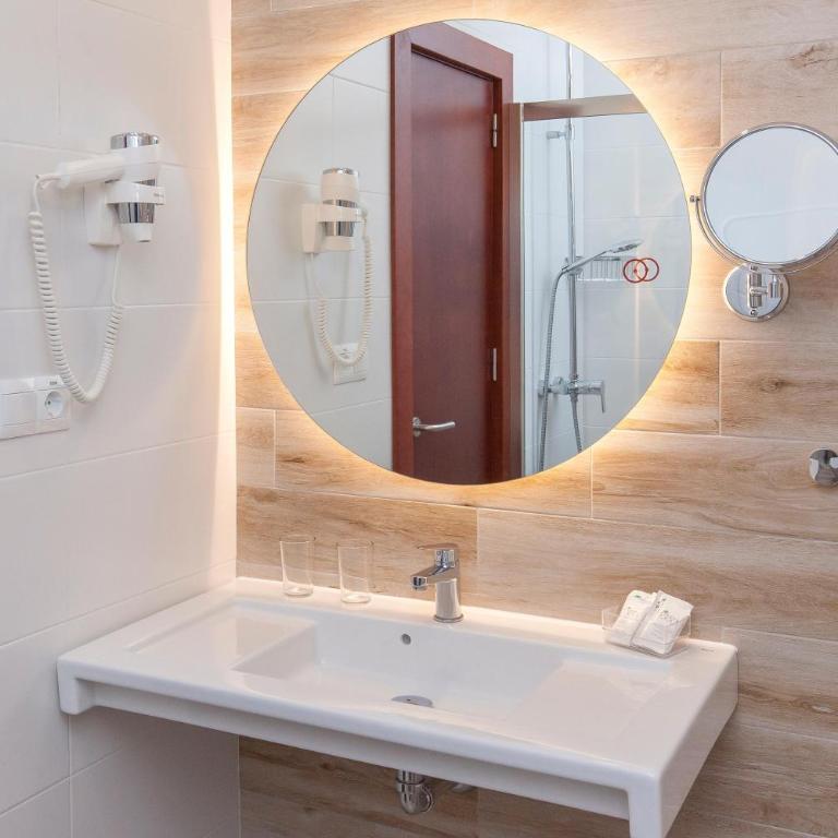 Port Fiesta Park - Habitación Doble Confort (2 adultos) - 8
