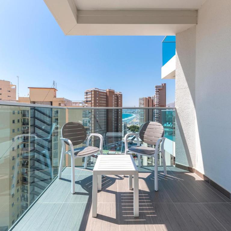 Port Benidorm Hotel & Spa 4* Sup - Habitación Familiar Superior (1 adulto) - 2