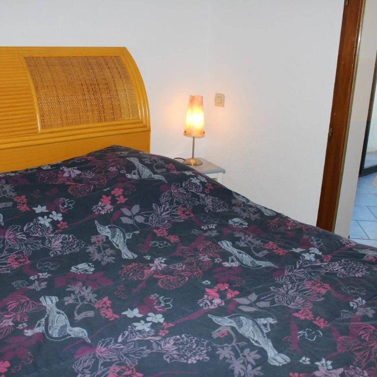 Pavillon Cosy 3 pièces avec véranda et parking GN520-048 - Maison 2 Chambres - 11