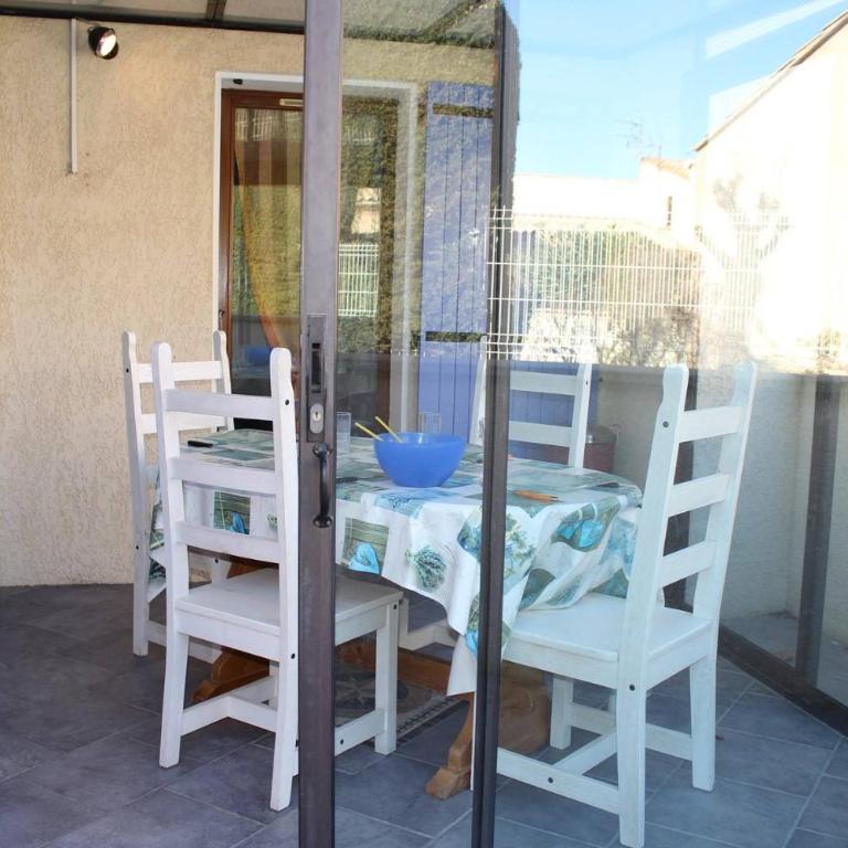 Pavillon Cosy 3 pièces avec véranda et parking GN520-048 - Maison 2 Chambres - 20