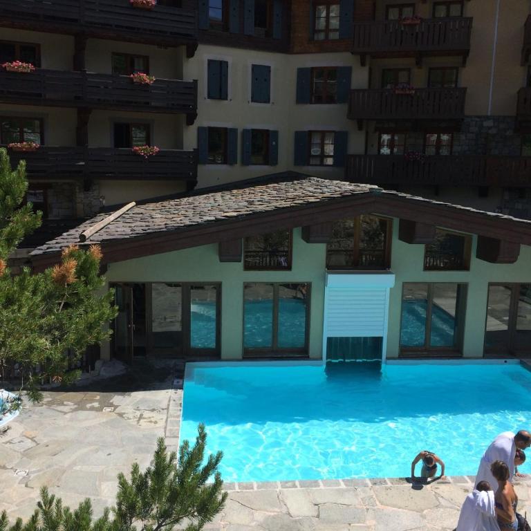 ARCS 1950 Prince des Cimes 2 chambres 6 pers orienté sud ouest Piscine Sauna Hammam - Appartement 2 Chambres - 11