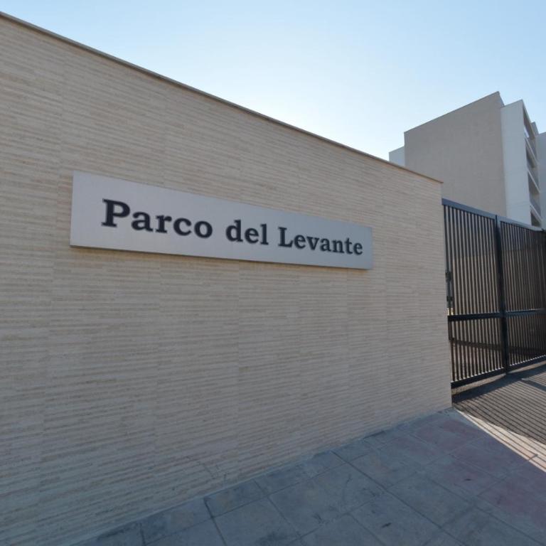 Parco del Levante 2 - Appartamento con 2 Camere da Letto - 1