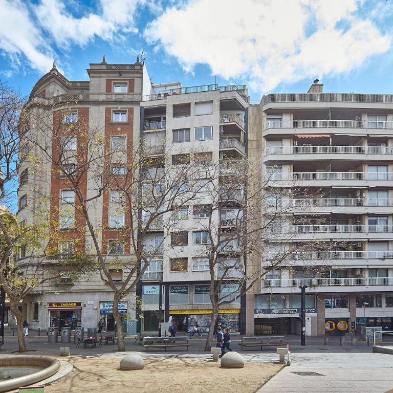 BBarcelona Gracia Apartment - Three-Bedroom Apartment - 26