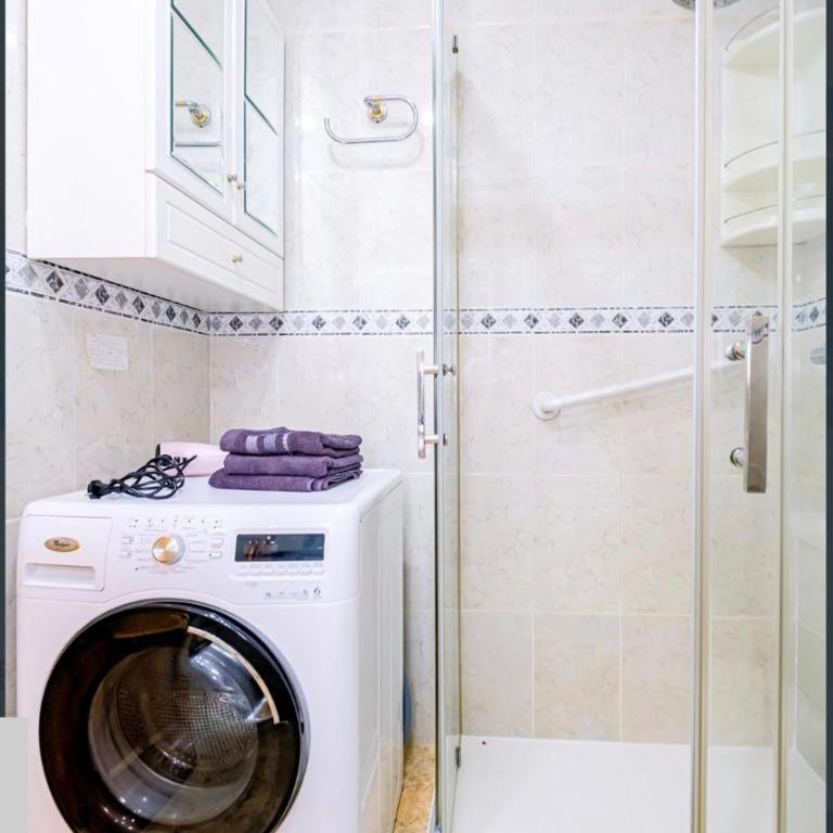 Apartment La Loma with Garage,Pool and Lift - Two-Bedroom Apartment - 11