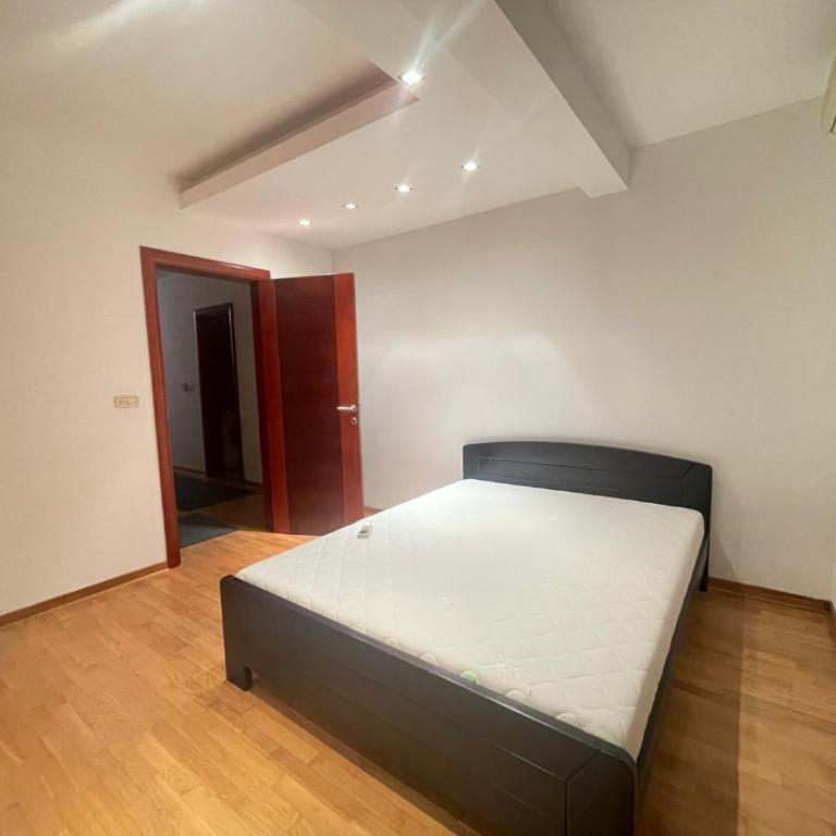 Ninis city flat - Apartment - 8