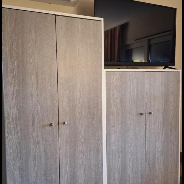 CAP ESTÉREL studio 4 pers équipé, belle vue Golf, centre village PIERRE & VACANCES , PARKING inclus et 5 PISCINES accès gratuit, CLIM, WIFI, TV, lave-vaisselle et lave-linge,four, plancha - Appartement 1 Chambre - 8