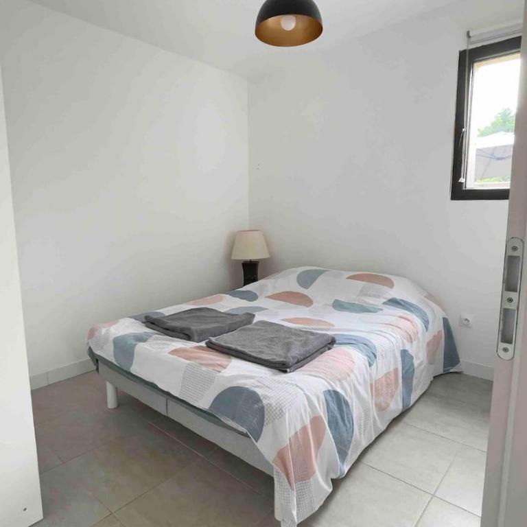 Dépendance type t3 - Two-Bedroom Chalet - 6