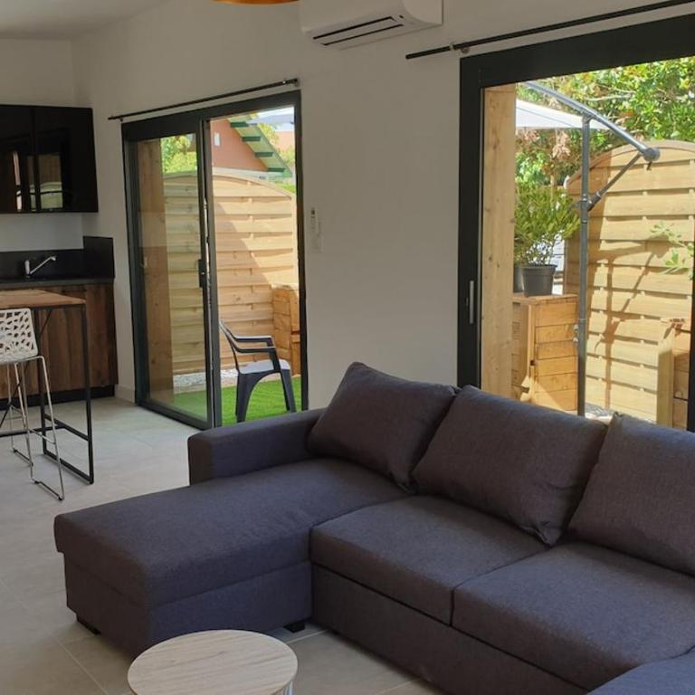 Dépendance type t3 - Two-Bedroom Chalet - 10