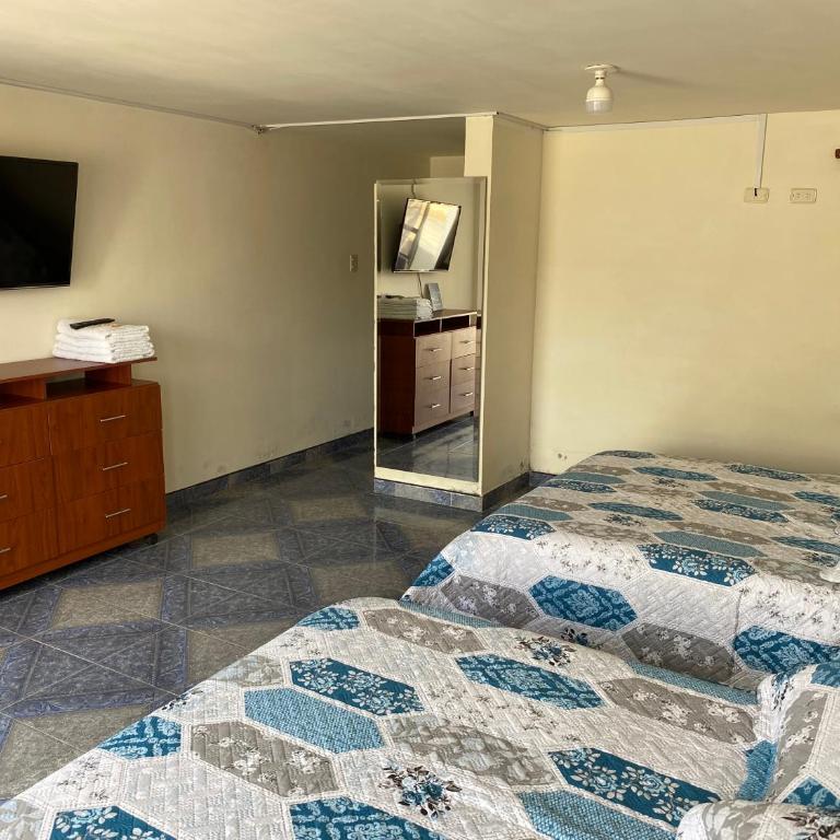Hospedaje Rodal - Habitación Doble Deluxe - 1 o 2 camas - 3