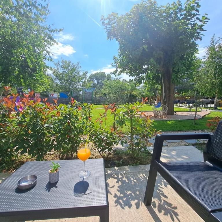 Garden Apartments - Porodična Soba (sa Pogledom na Baštu) - 7