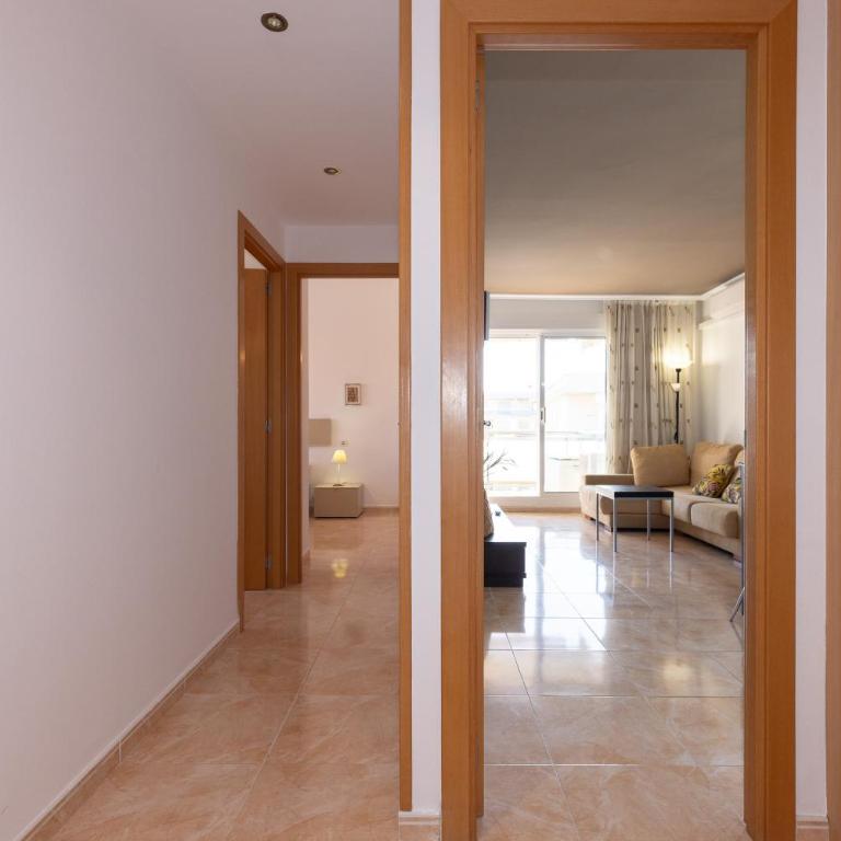 MALDIVAS I Apartment - Two-Bedroom Apartment with Balcony - 12