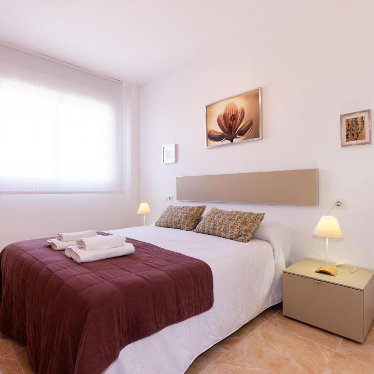 MALDIVAS I Apartment - Two-Bedroom Apartment with Balcony - 16