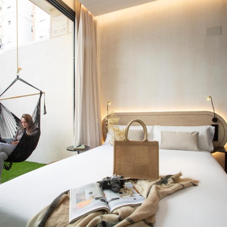 Nomad Haux Mestalla - Double Room with Terrace - 1