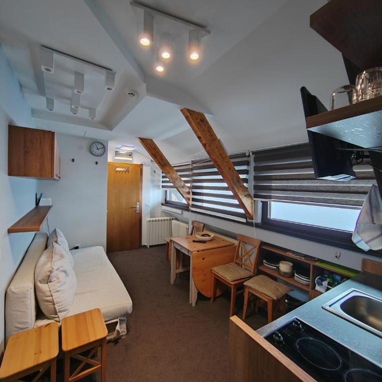 Mali Medved Konaci - Apartman sa 2 Spavaće Sobe - 2