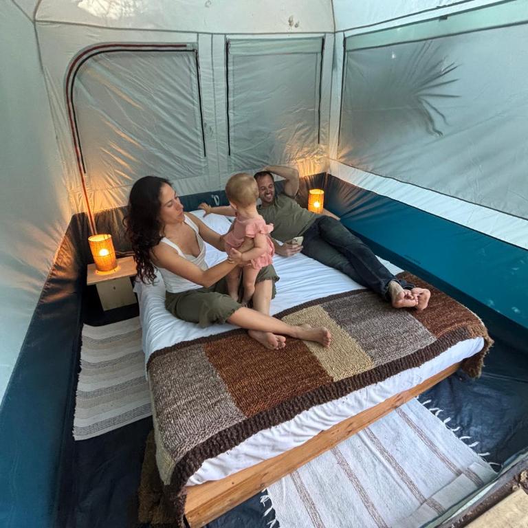 Glamping El Arbol - Naturaleza y Mar - Tienda de campaña con cama doble - 11