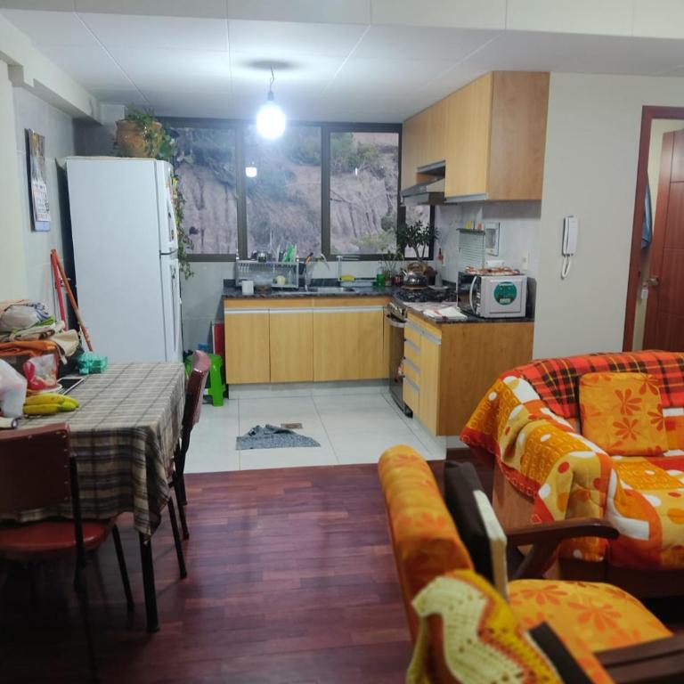 Departamento mono ambiente de 1 dormitorio calle 1 Costanera Obrajes - Apartamento de 1 dormitorio - 5