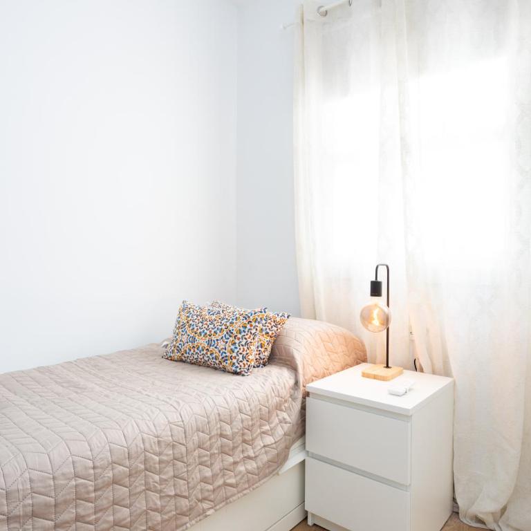 Home2Book Vibrant & Trendy Apt Santa Cruz Center - Apartamento de 3 dormitorios - 3