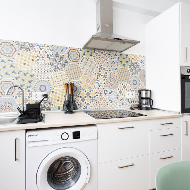 Home2Book Vibrant & Trendy Apt Santa Cruz Center - Apartamento de 3 dormitorios - 2