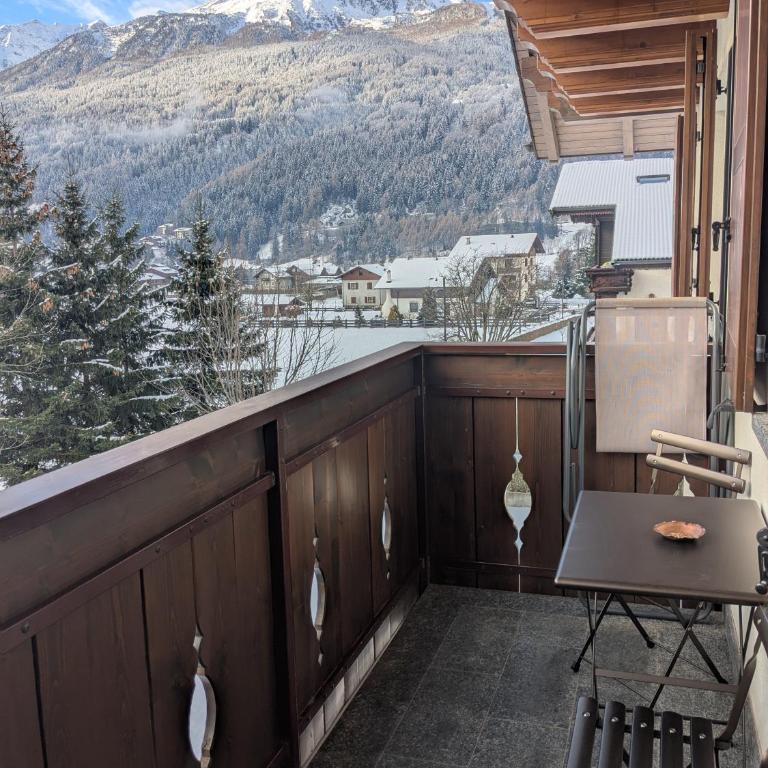 Chalet Meridiana - Appartamento Superior con 1 Camera da Letto e Balcone - 21