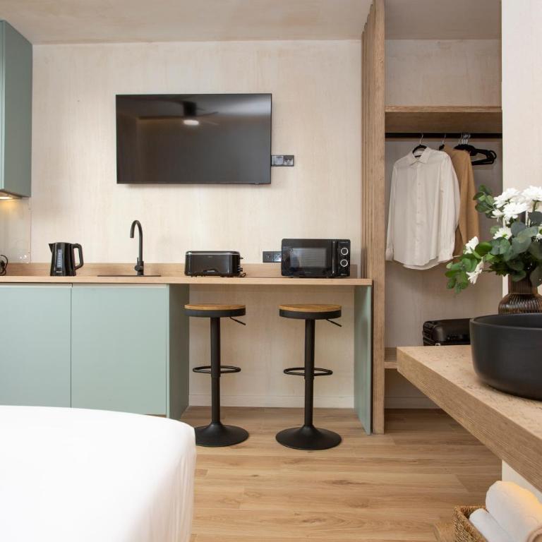 Nomad Haux Mestalla - Double Room with Terrace - 19