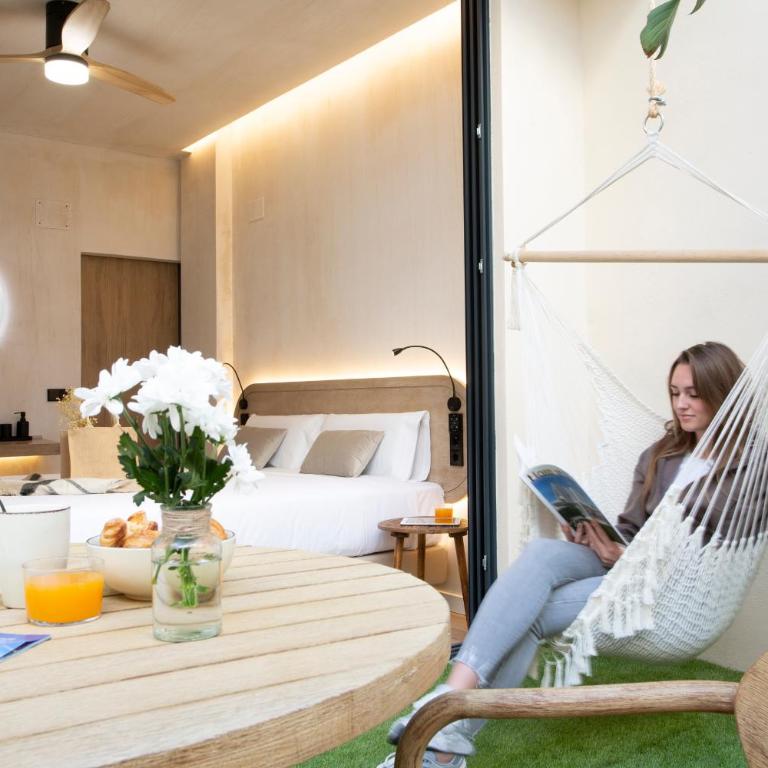 Nomad Haux Mestalla - Double Room with Terrace - 21