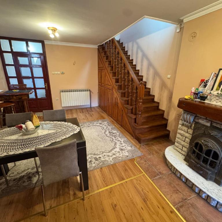 Deluxe Apartments Belgrade Downtown Dorcol - Three-Bedroom Apartment - 9