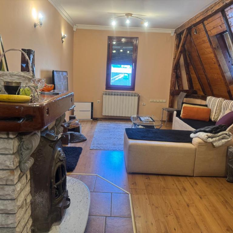 Deluxe Apartments Belgrade Downtown Dorcol - Three-Bedroom Apartment - 5