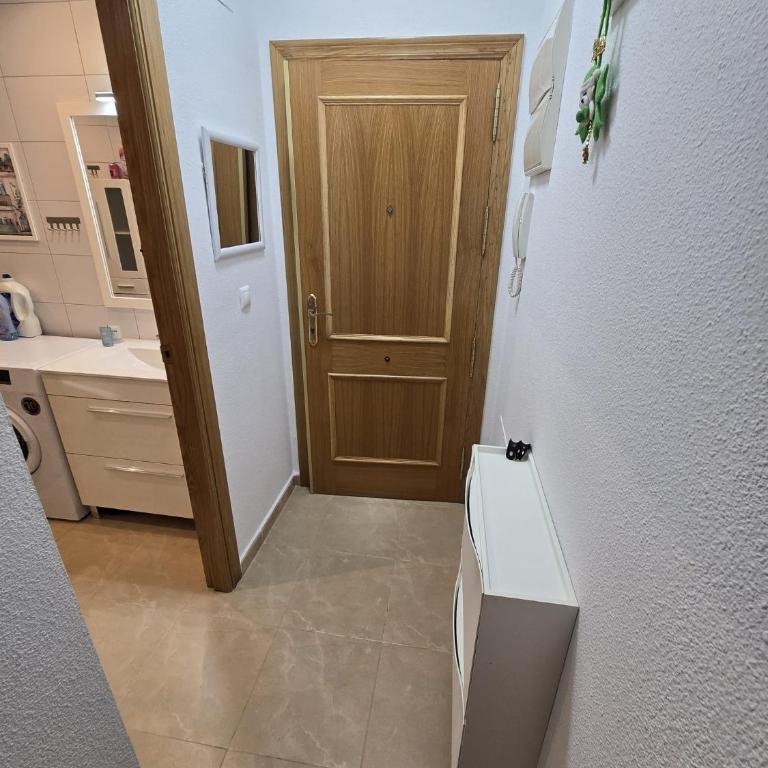 Sunny ground floor apartment with a large terrace and direct access to the pool - Apartamento de 2 dormitorios - 25