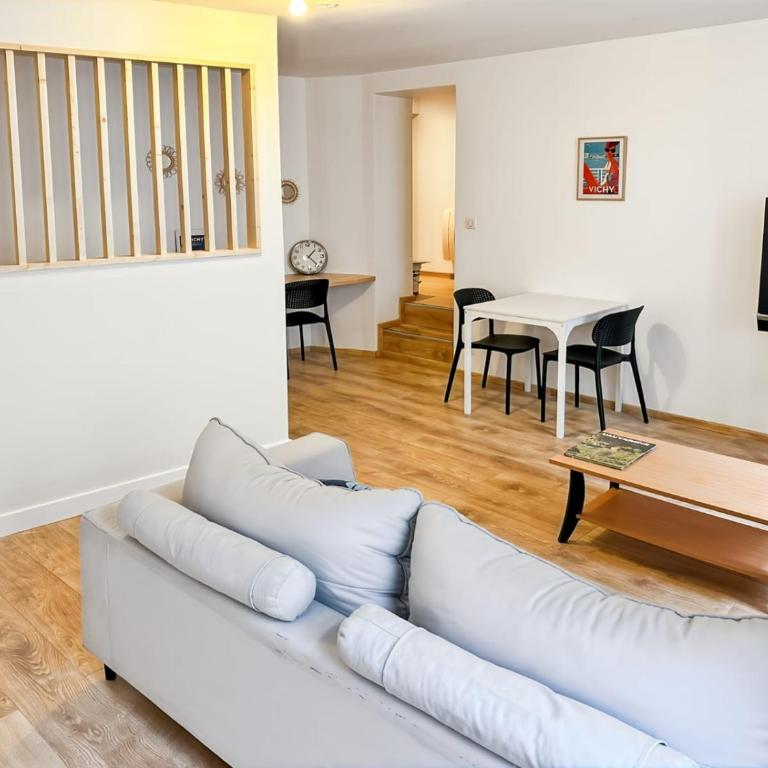 Studio Atypique Centre Vichy - Appartement - 1