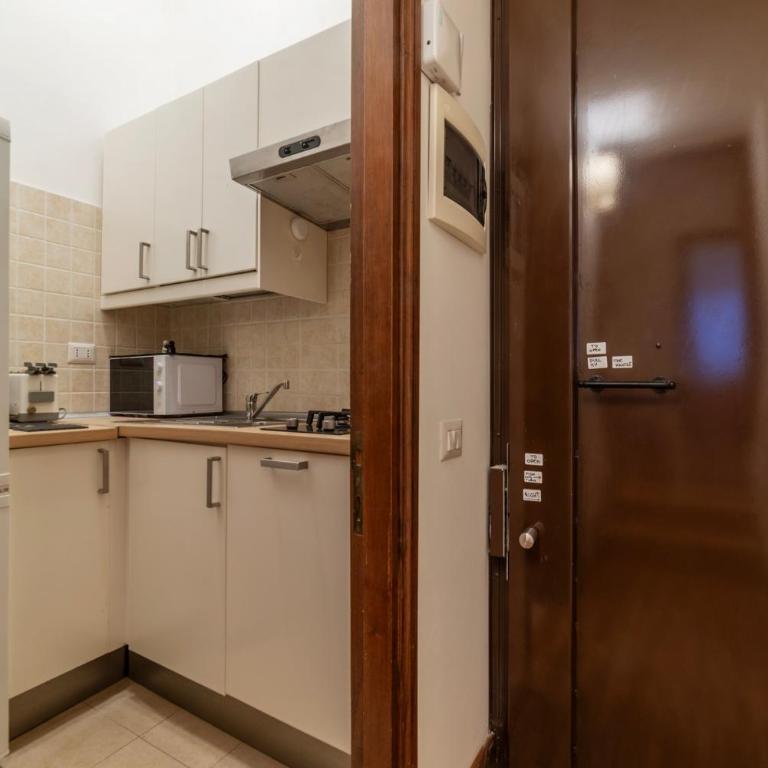 GuestHost - Charming Apartment near Piazza di Spagna - Monolocale - 14