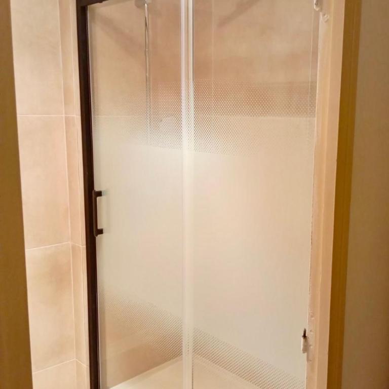 Appartement calme, à 2 pas du Palais des Papes, au 3eme étage - Appartement 1 Chambre - 2