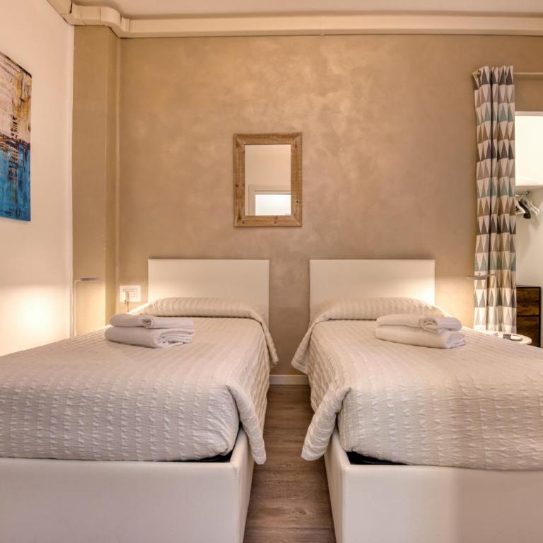 Maison Castelli - Camera Doppia con Letti Singoli con Bagno Privato - 5