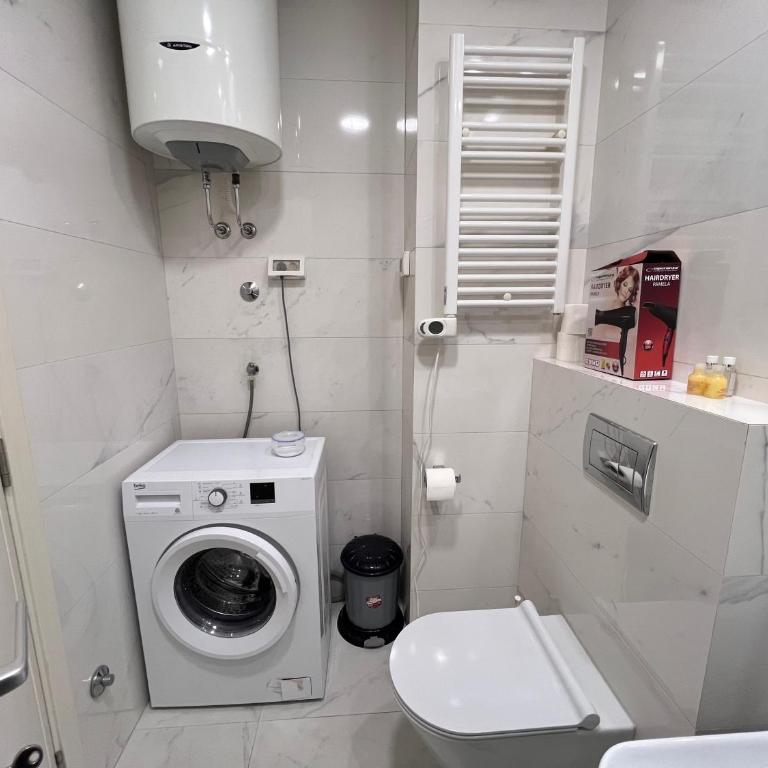 Apartment Central Point - Podgorica - One-Bedroom Apartment with Balcony - 16