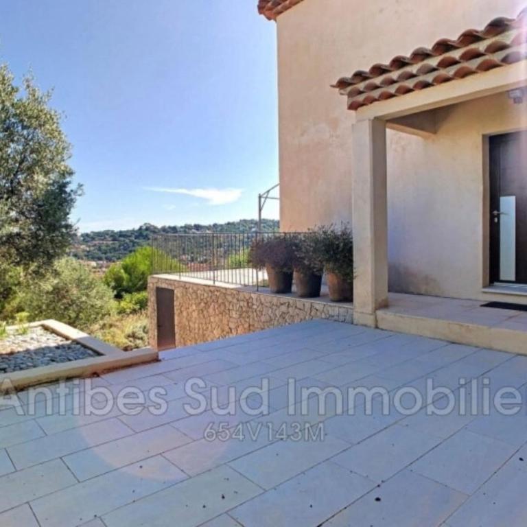 Villa Hélios - Vue Mer et Ville panoramique - Clim - Piscine - Luxe - Villa 3 Chambres - 13