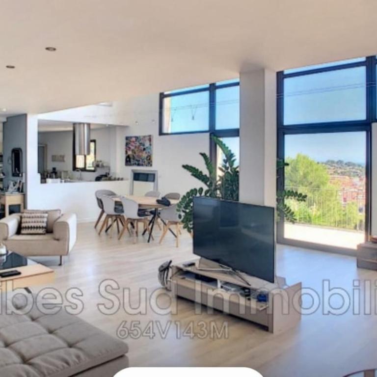 Villa Hélios - Vue Mer et Ville panoramique - Clim - Piscine - Luxe - Villa 3 Chambres - 18