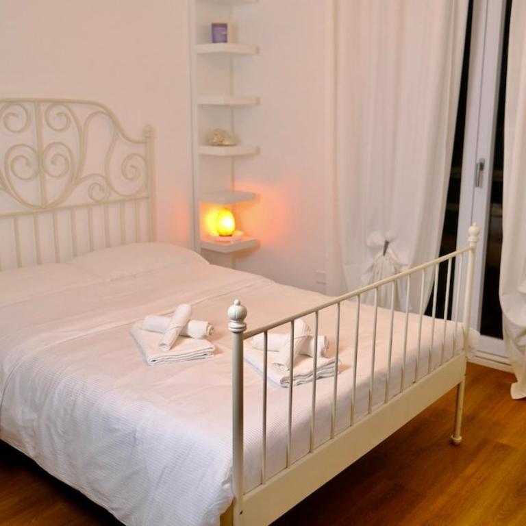 La Nuova Casa Di Zia - near metro A Ponte Lungo - Appartamento con 2 Camere da Letto - 1