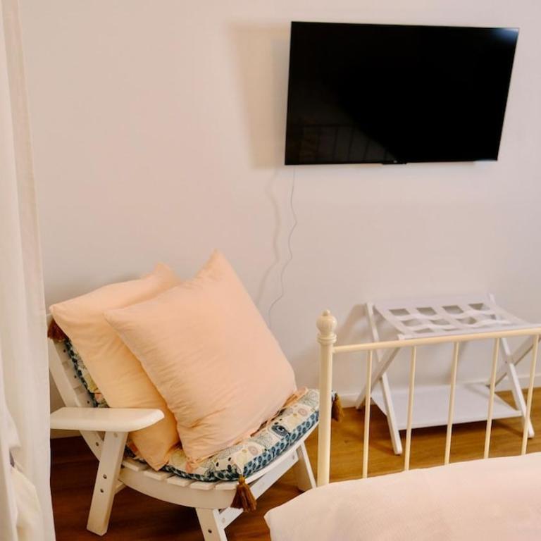 La Nuova Casa Di Zia - near metro A Ponte Lungo - Appartamento con 2 Camere da Letto - 32