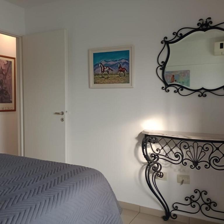 Semipiso de DOS HABITACIONES con terraza y jacuzzi - capacidad 4 personas - Apartamento de 1 dormitorio - 38